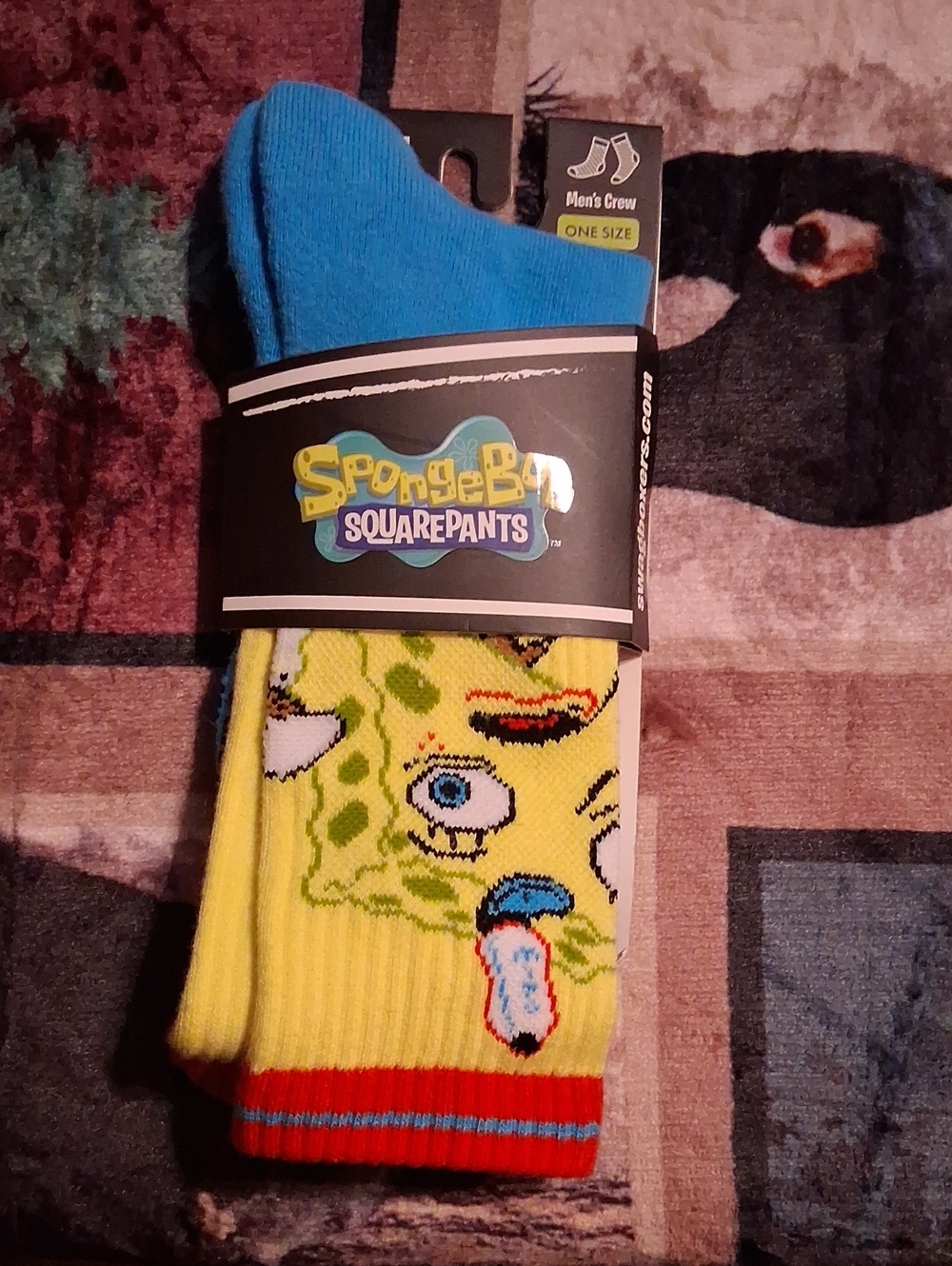 SpongeBob SquarePants Men’s Crew Socks in Bright Yellow & Blue